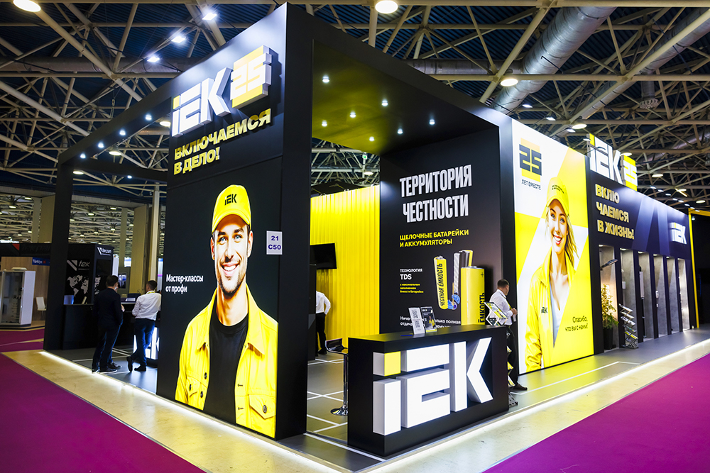 2_0R8A6583.jpg 2_0R8A6583.jpg